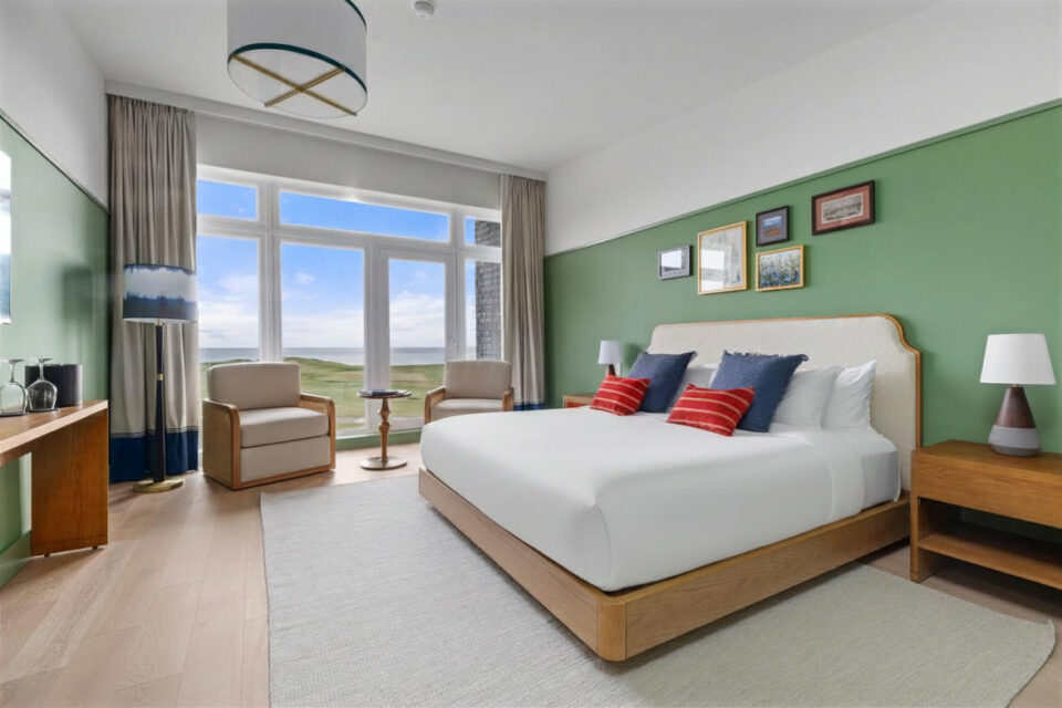 Cabot King: The Lodge